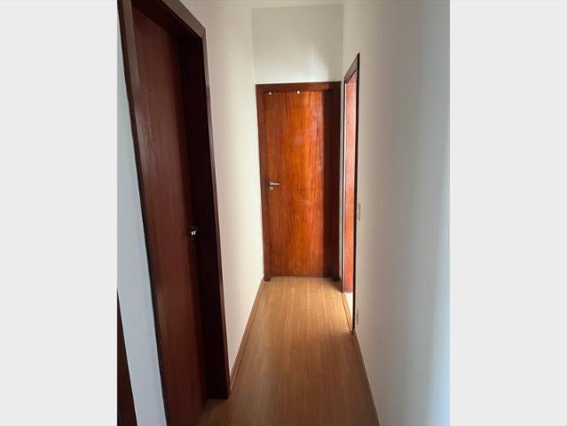 Vaga para mulheres, Quarto mobiliado em casa de família