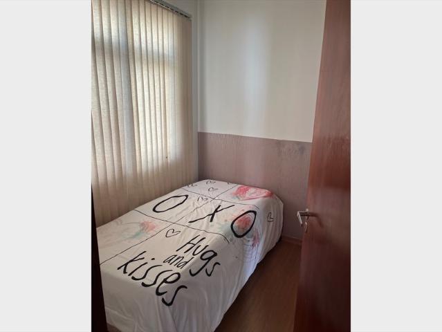Vaga para mulheres, Quarto mobiliado em casa familiar cristã