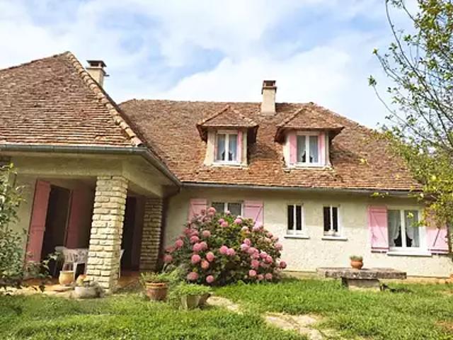 Vailhourles 12200 Achat / Vente maison