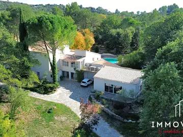 Vailhauquès 34570 Achat / Vente maison 8 pièces t8 piscine
