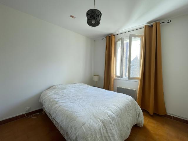 VAISON CENTRE APPARTEMENT T3 LOUE