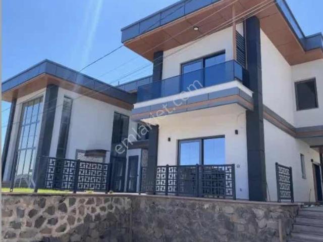 Vakıfyol Gayrimenkul kiralık Lüks Villa