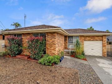 FANTASTIC HOME IN IDEAL LOCATION