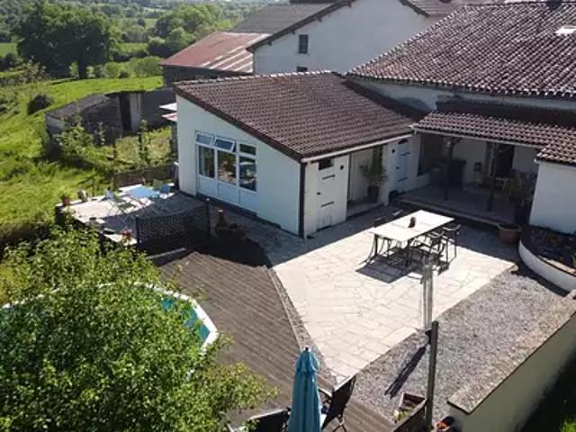 Val d’Oire et Gartempe 87320 Achat / Vente maison 9 pièces t9