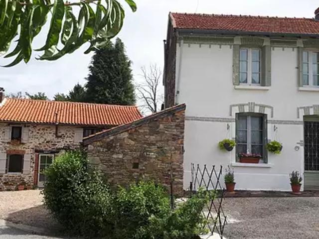 Val d’Oire et Gartempe 87320 Achat / Vente maison 12 pièces t12 au dernier étage