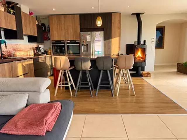 Val d'Oingt 69620 Achat / Vente maison 6 pièces t6 au dernier étage piscine