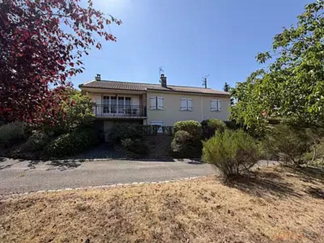 Val d'Oingt 69620 Achat / Vente maison 7 pièces t7 piscine parking