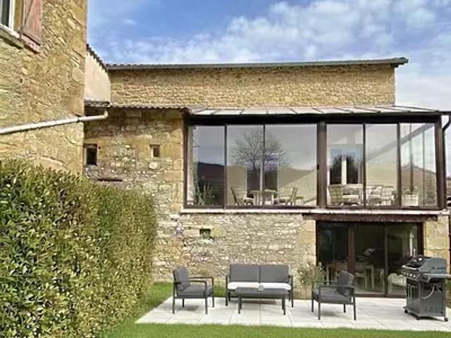 Val d'Oingt 69620 Achat / Vente maison 3 pièces t3 terrasse parking