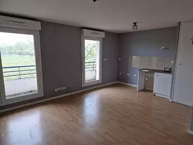 Val de Reuil 27100 Location appartement 1 pièce t1 parking