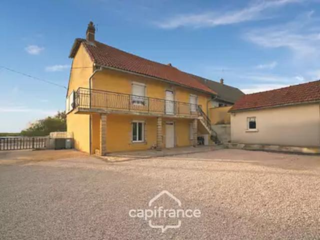 Val Sonnette 39190 Achat / Vente maison 8 pièces t8 jardin terrasse