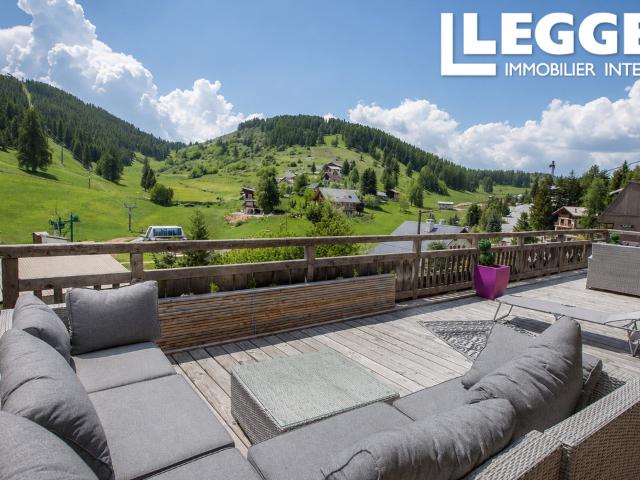 Valberg – Chalet d’exception face aux pistes, 5 chambres, terrasse plein sud et espace bien être