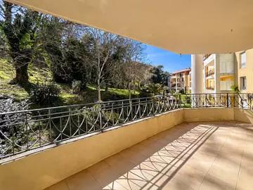 louer Appartement à Alpes - Cave, Terrasse