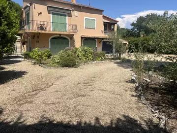 louer Appartement à Alpes - Jardin, Cuisine équipée