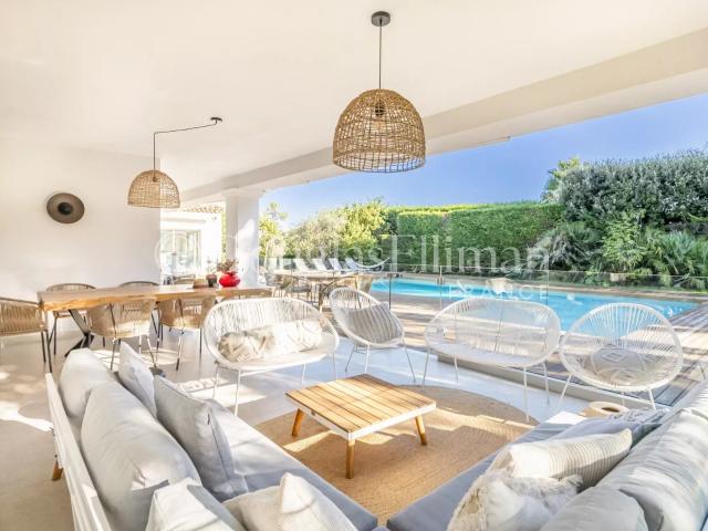 VALBONNE Villa de prestige entièrement rénovée avec piscin. 500m² Valbonne