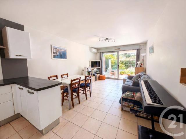 Valbonne Exclusivité Dans un petit domaine sécurisé au cal. 59m² Valbonne