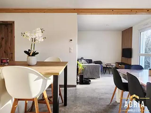 Valdahon 25800 Achat / Vente appartement 4 pièces t4 au dernier étage terrasse