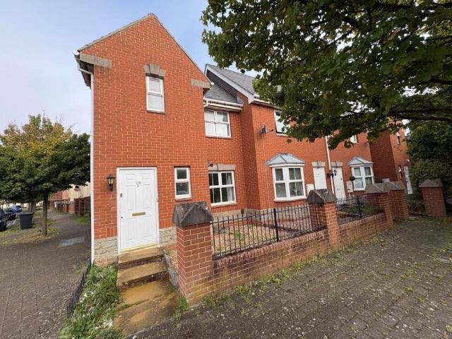 Vale Mill Way, Weston Village. 3 bed house to rent £1,200 pcm £277 pw