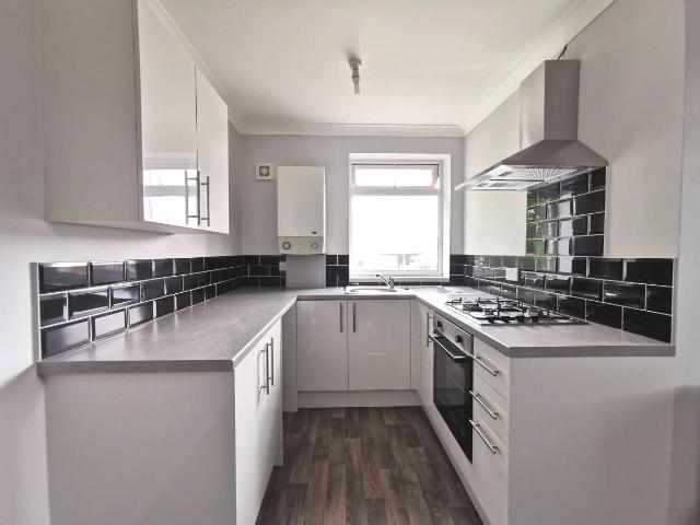 Vale Crescent, Knottingley WF11, 1 bed flat to rent, £575 pcm | PrimeLocation
