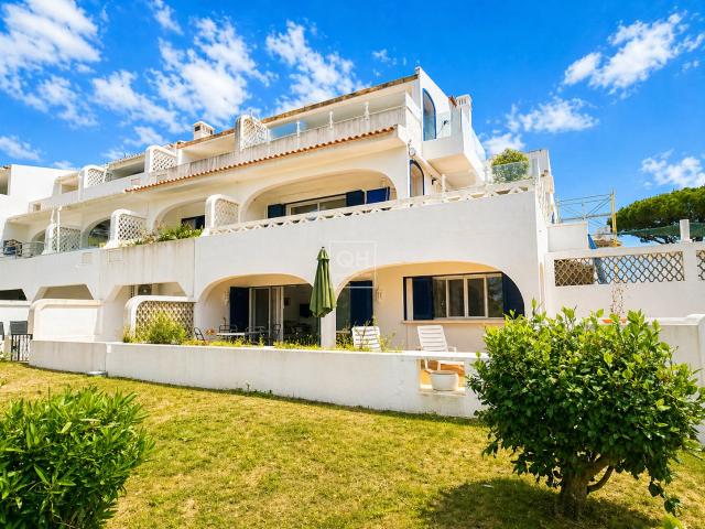 Vale do Lobo | Golfe & Estilo de Vida na Praia | Elegante Apartamento de 1 Quarto para Aluguel de Longo Prazo