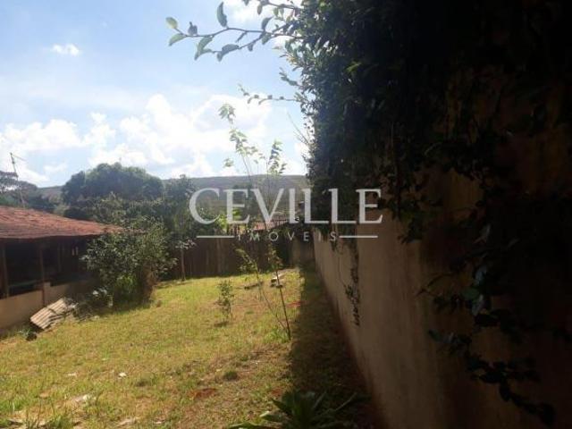 CASA DE MADEIRA + TERRENO DE 720 M²