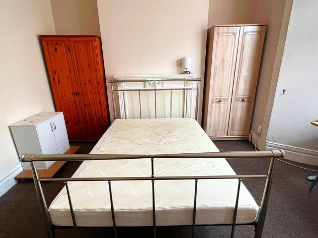 Vale Street, Sunderland SR4, 4 bed terraced house to rent, £800 pcm | PrimeLocation