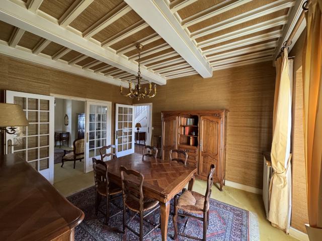 VALENCE CHATEAUVERT MAISON 5 PIECES DE 102.35M2