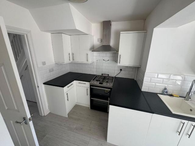 Valence Road, Leicester LE3, Property to rent, £1,300 pcm | PrimeLocation