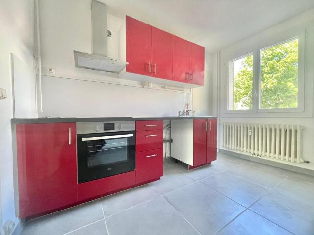 VALENCE – TYPE 3 AVEC BALCON – CHAUFFAGE ET EAU INCLUS – … – IMMO JEANSELME