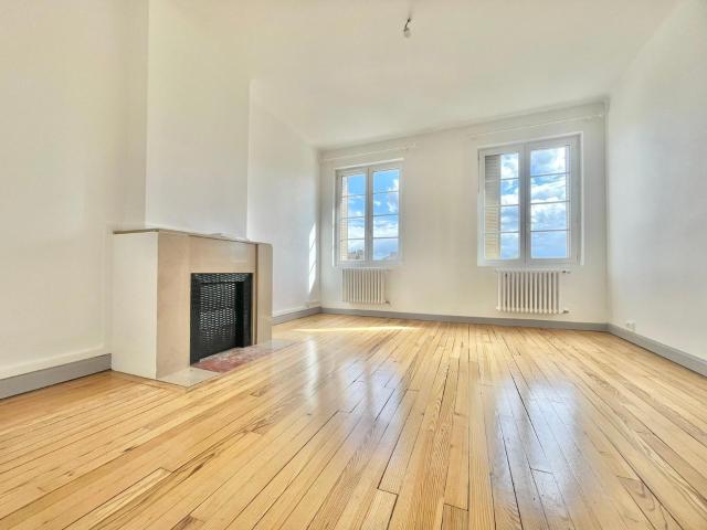 VALENCE – TYPE 3 CENTRE PIETON – * DISPONIBLE DE SUITE … – IMMO JEANSELME