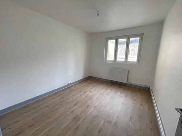 VALENCE – TYPE 3 CENTRE VILLE AVEC TERRASSE ET PLACE DE P… – IMMO JEANSELME