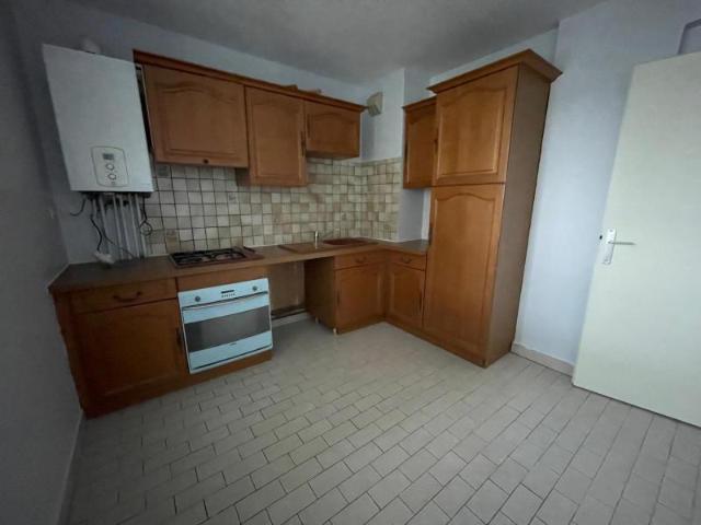 VALENCE – TYPE 2 BIS AVEC 2 BALCONS ET CAVE – * DISPONI… – IMMO JEANSELME