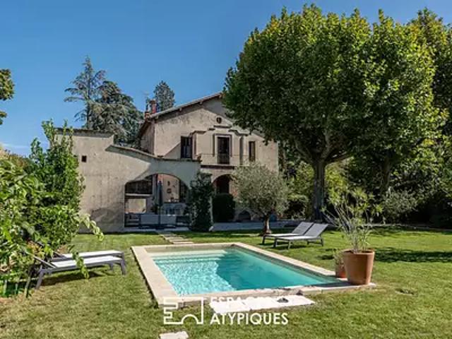 Valence 26000 Achat / Vente maison 9 pièces t9 au dernier étage piscine
