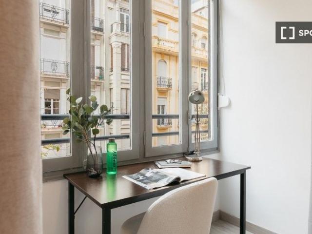 valencia, Valencian Community 46005