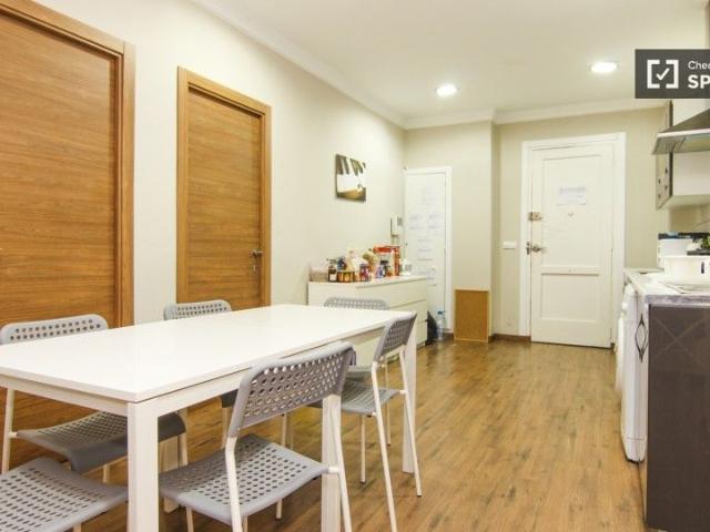 valencia, Valencian Community 46001