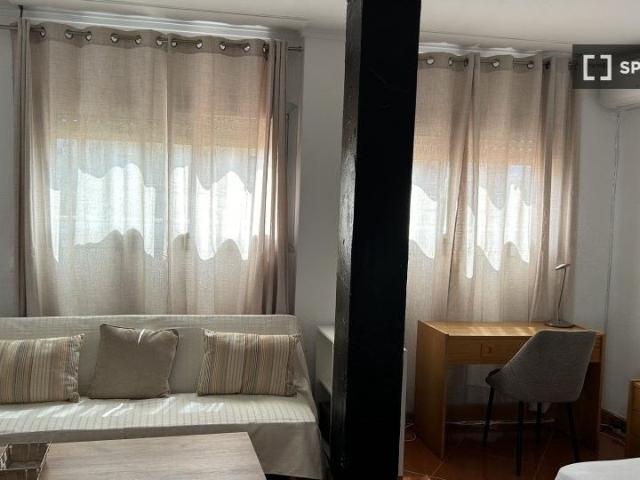 valencia, Valencian Community 46002