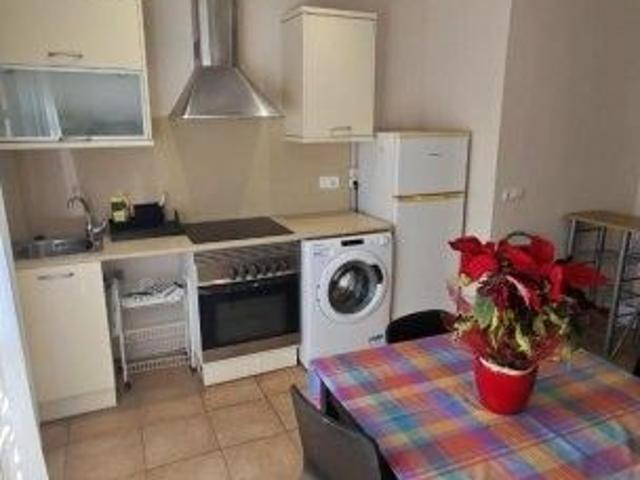 valencia, Valencian Community 46011