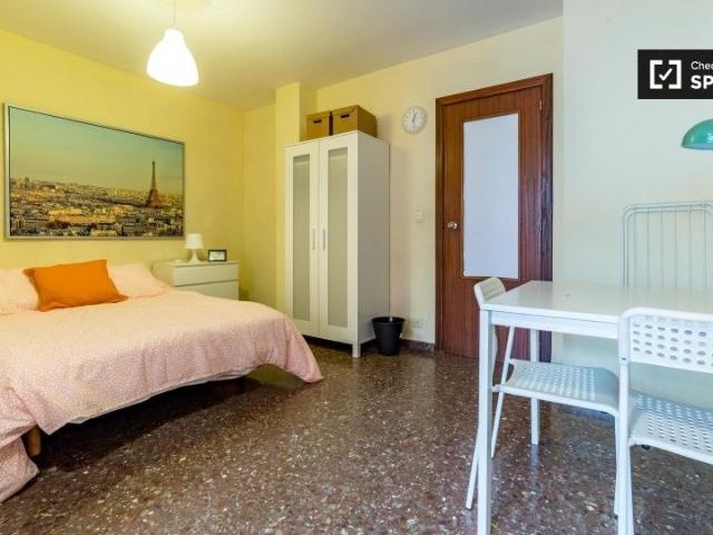 valencia, Valencian Community 46021