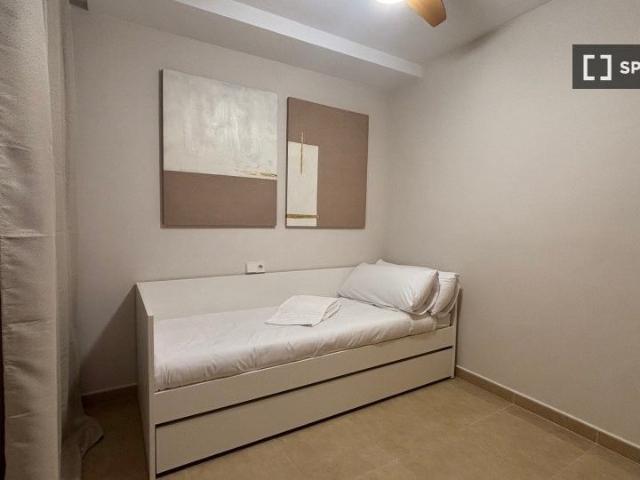 valencia, Valencian Community 46470