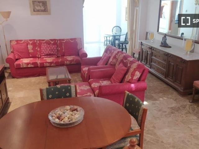 valencia, Valencian Community 46710