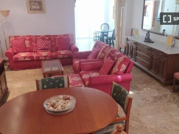 valencia, Valencian Community 46710