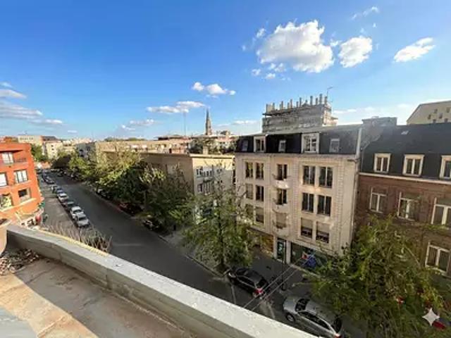 Valenciennes 59300 Achat / Vente appartement 4 pièces t4 au dernier étage