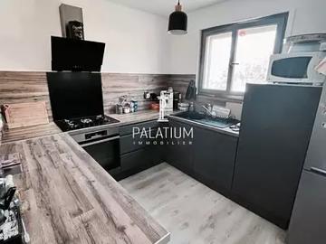 Appartement à vendre à Alpes - Terrasse