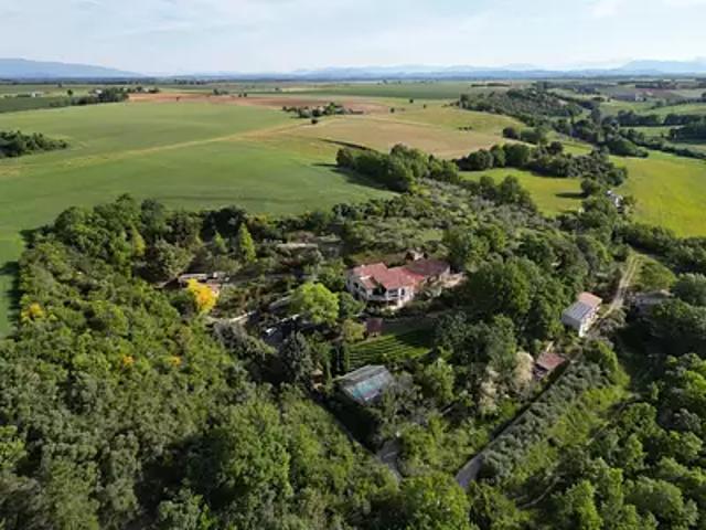 Valensole 04210 Achat / Vente maison 7 pièces t7 piscine