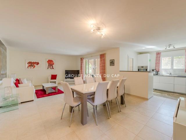 Valescure les Golfs, villa à pieds du centre commercial. 95m² Saint Raphaël