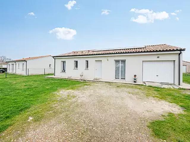 Valeyrac 33340 Achat / Vente maison 4 pièces t4 au dernier étage terrasse