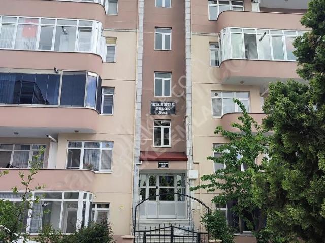 Vali Fahri Yücel İlkokulu Yakını Geniş 3+1 Kiralık Daire