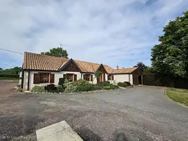 Valigny 03360 Achat / Vente maison 5 pièces t5 au dernier étage piscine