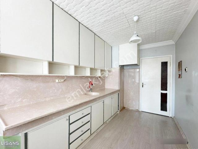 Valilik Sgk Emniyet Civarı Kapalı Mutfak Cepheleri Açık Geniş 2+1