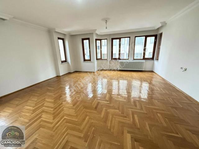 Valilik Yakını Ara Kat 135 M2 3+1