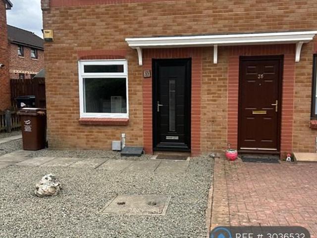 Vallantine Crescent, Uddngston, G71 2 bed semi detached house to rent £975 pcm £225 pw